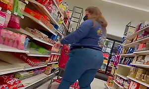 Big booty pawg milf fat ass jeans candid